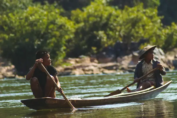 ປະສົບການໃນການສຳຫຼວດວັງວຽງ (1)