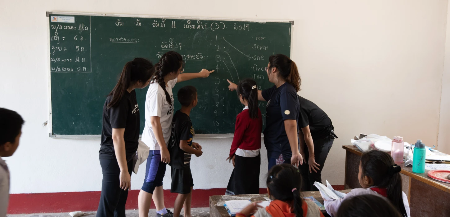 CROSS-CULTURAL EXCHANGE, Activities at Villages, Teaching English to the Children