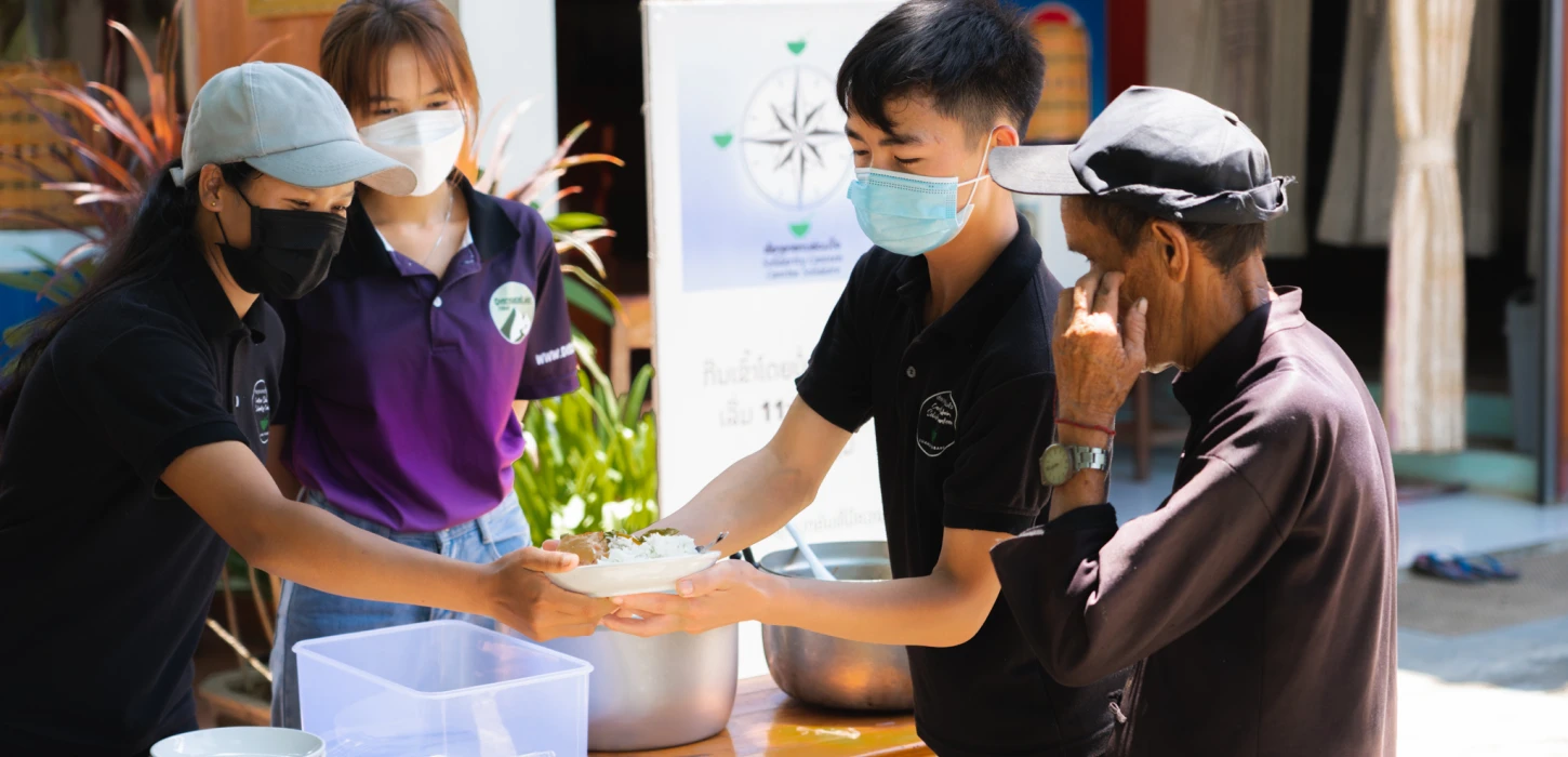 Discover Laos Today ได้ระดมทุนเพื่อสนับสนุน ห้องอาหารร่วมใจ และ โรงพยาบาลเพื่อนลาว สำหรับเด็ก