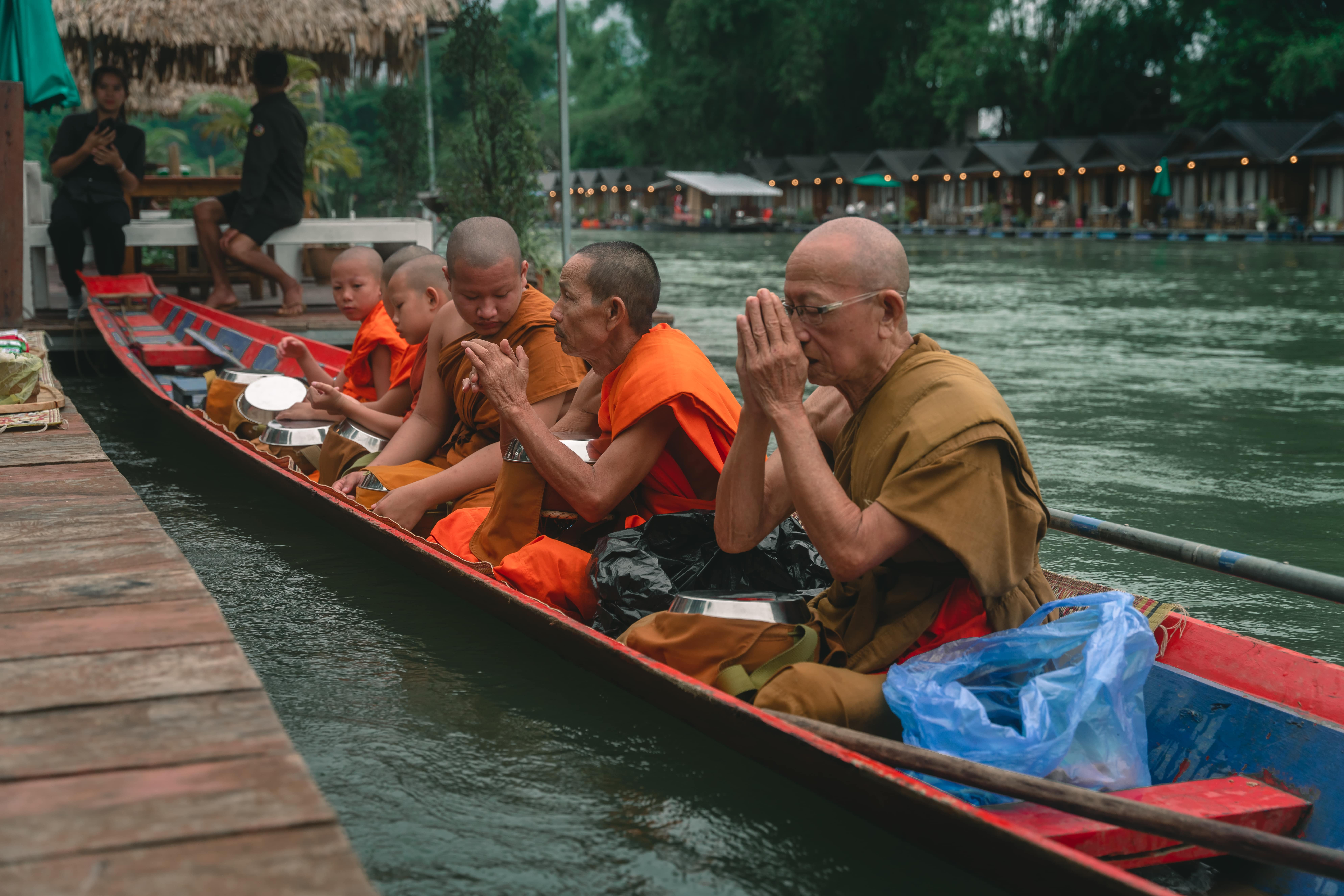 Experiencing the Serenity of Alms Giving Ceremony (Tak Bat) by Boat in Meuang Feuang