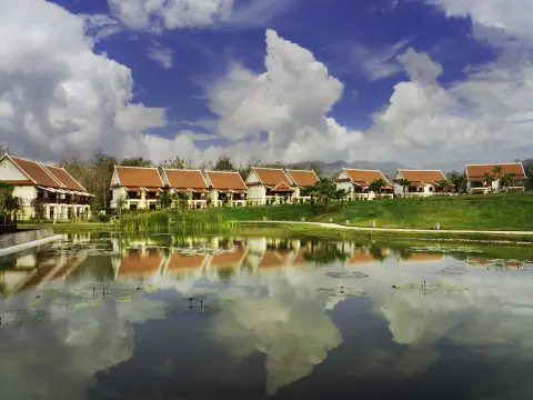 Pullman Pulls Out the Stops