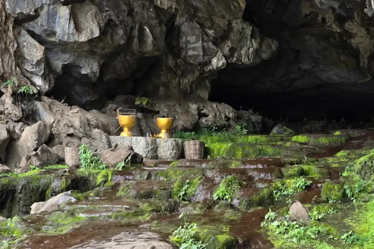 Chao Anouvong Cave