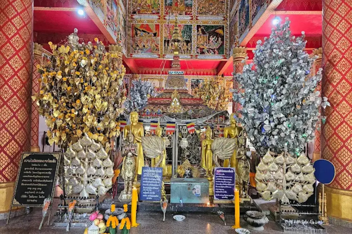 Wat Phabath (Wat Phabath Phonsan)