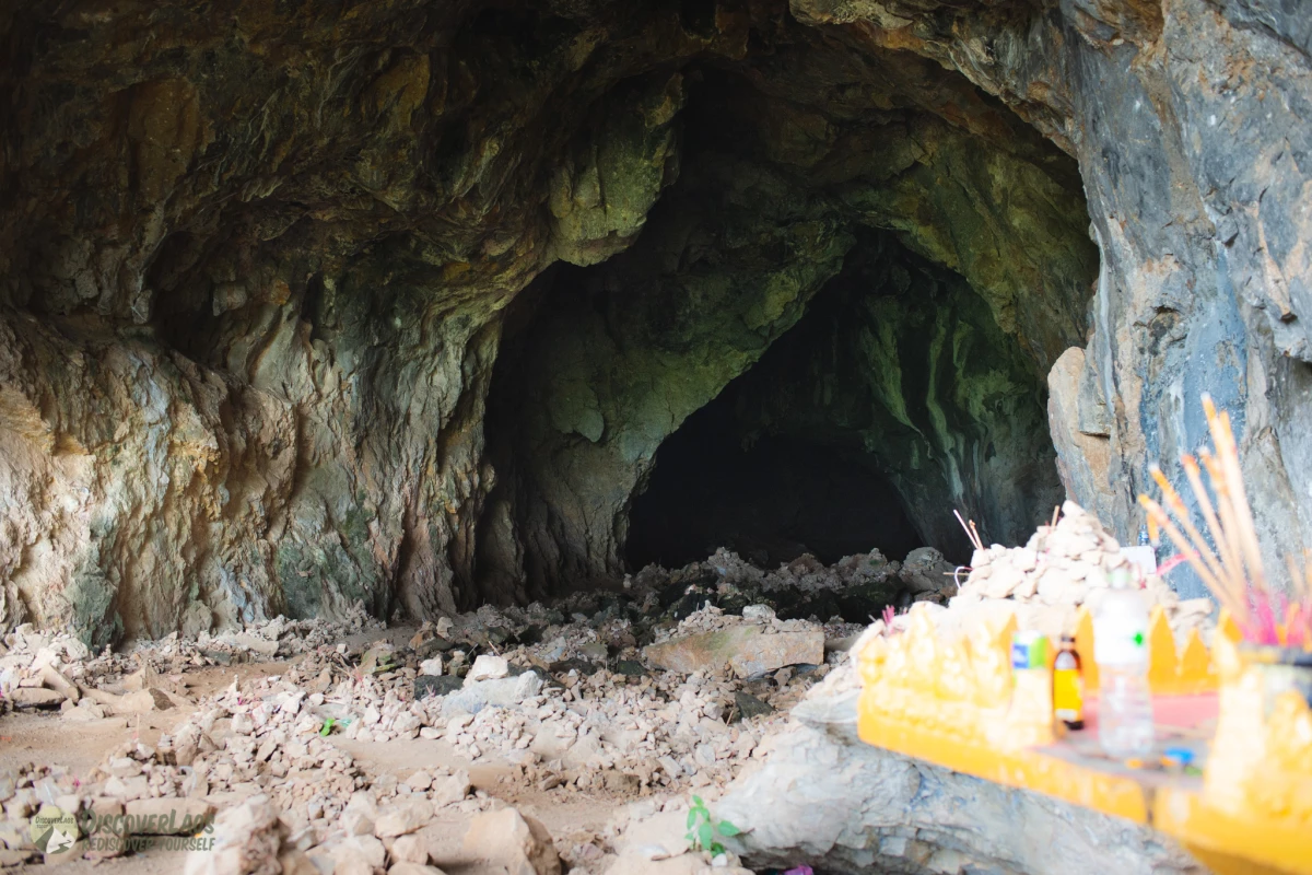 Tham Piew (Piew Cave)