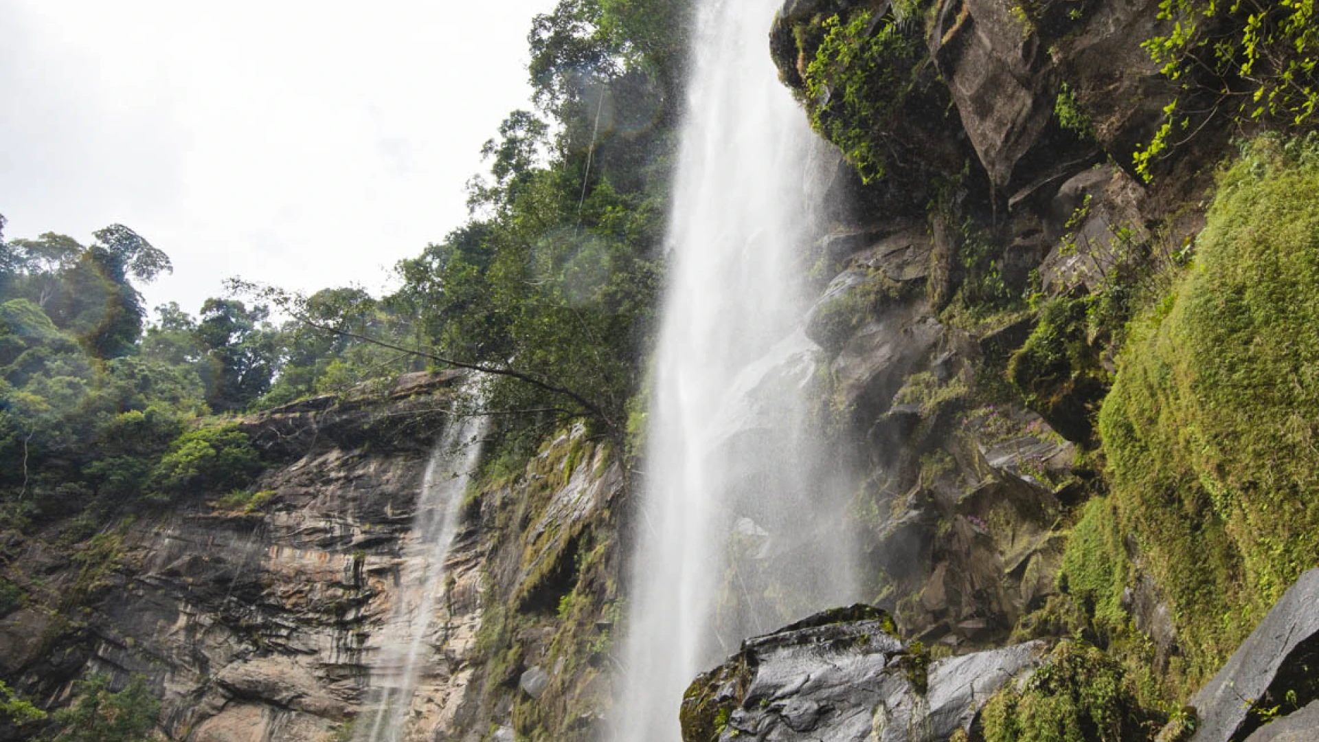 Sa Nam Waterfall