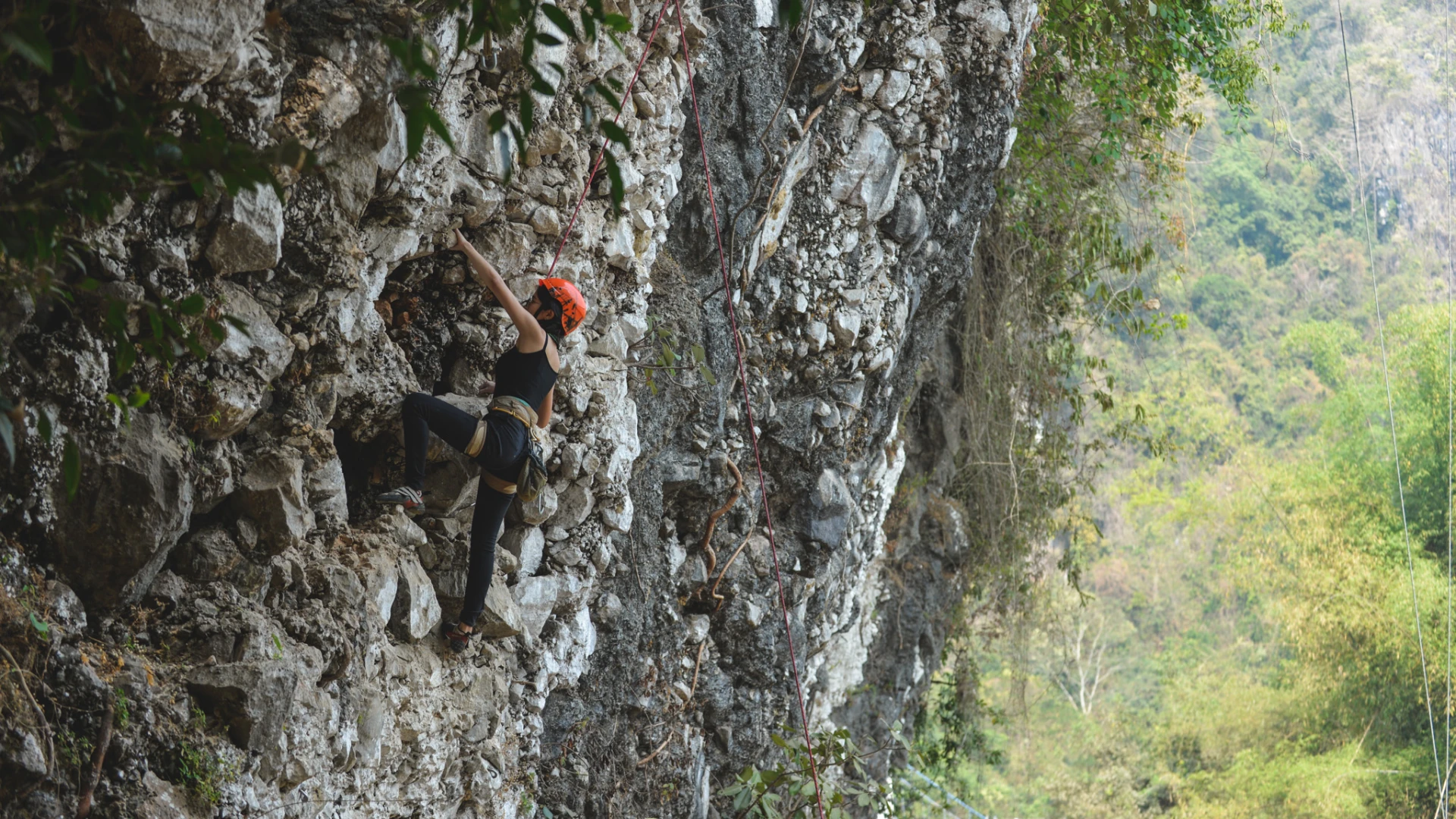 Rock Climbing in Vang Vieng
