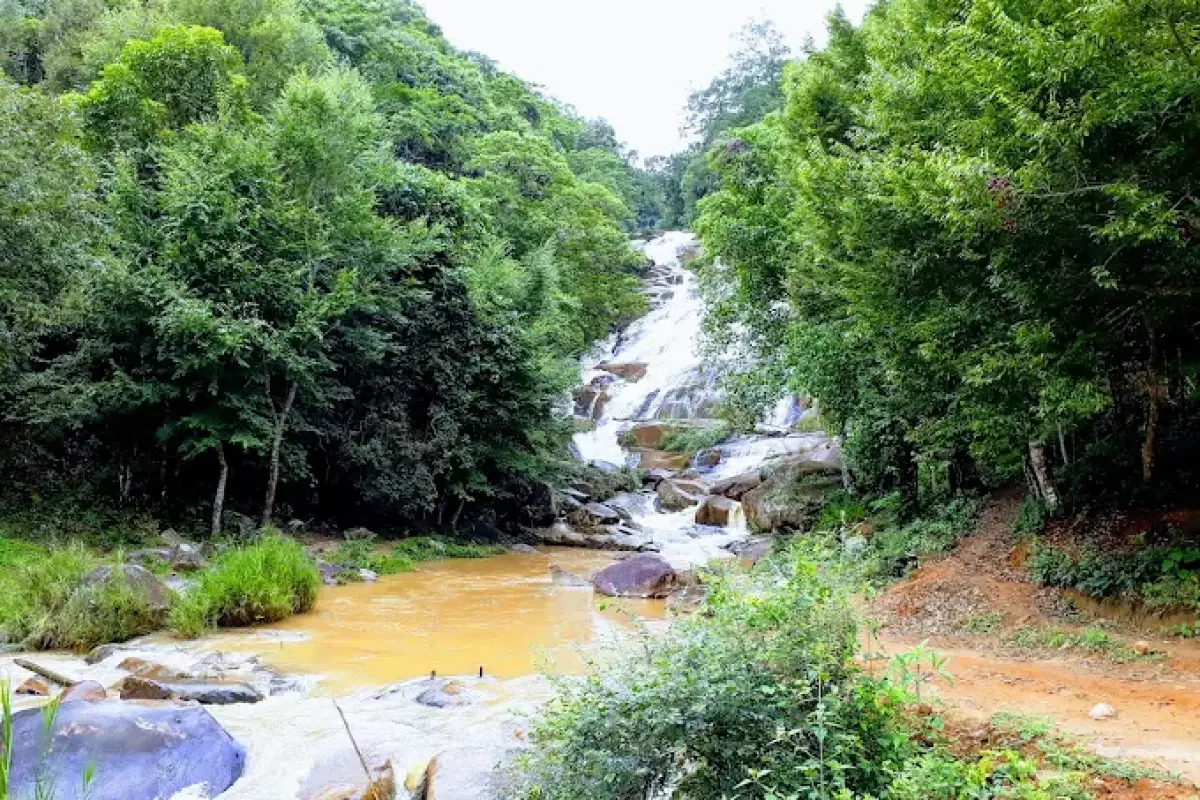 Saleuy Waterfall