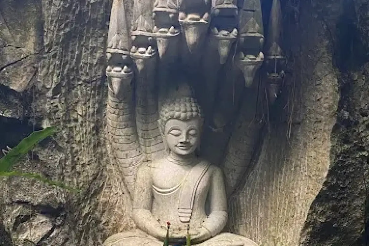 Dragon Cave (Tham Poung)