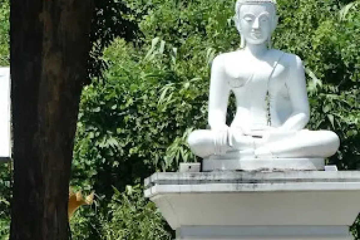 PoumPouk Stupa