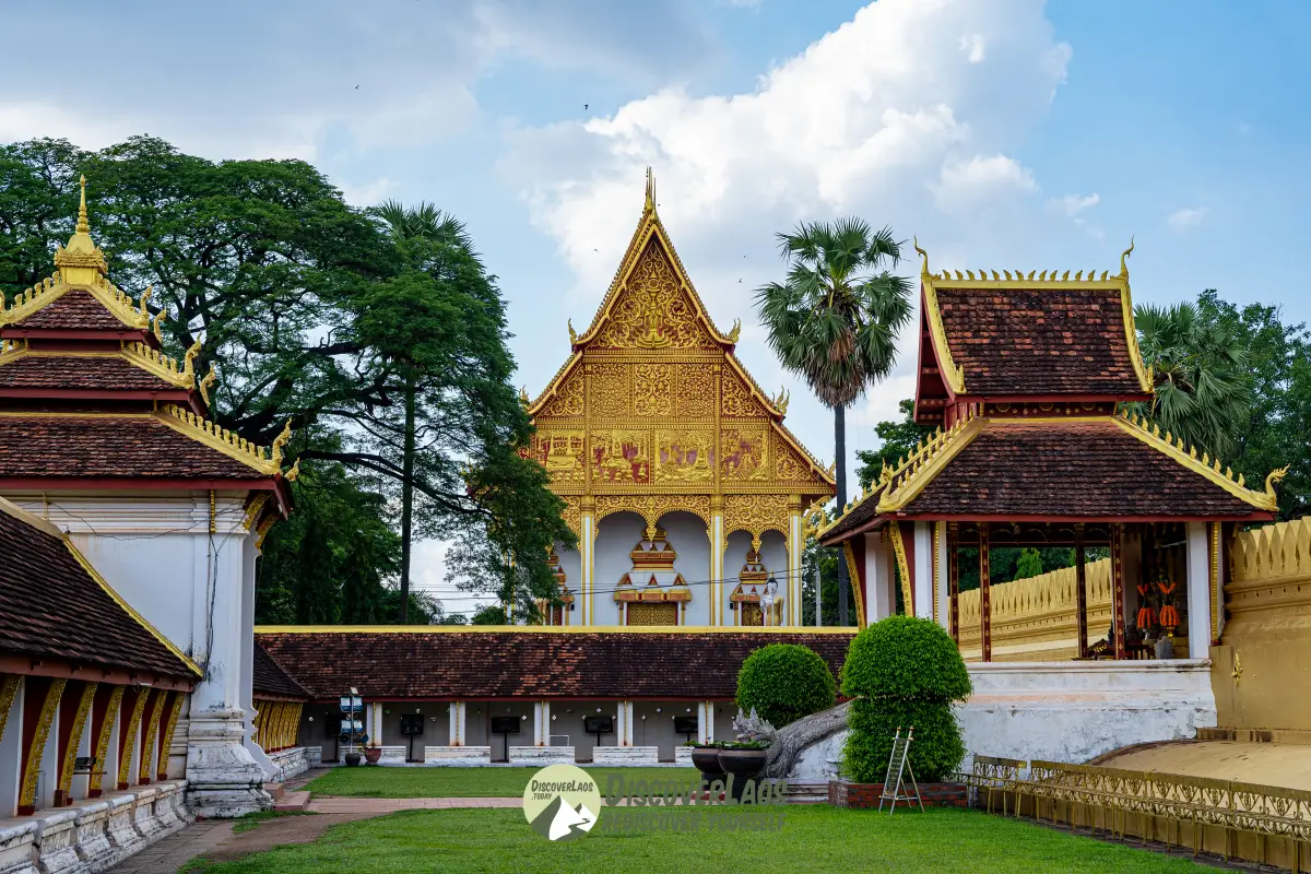 Pha That Luang Stupa
