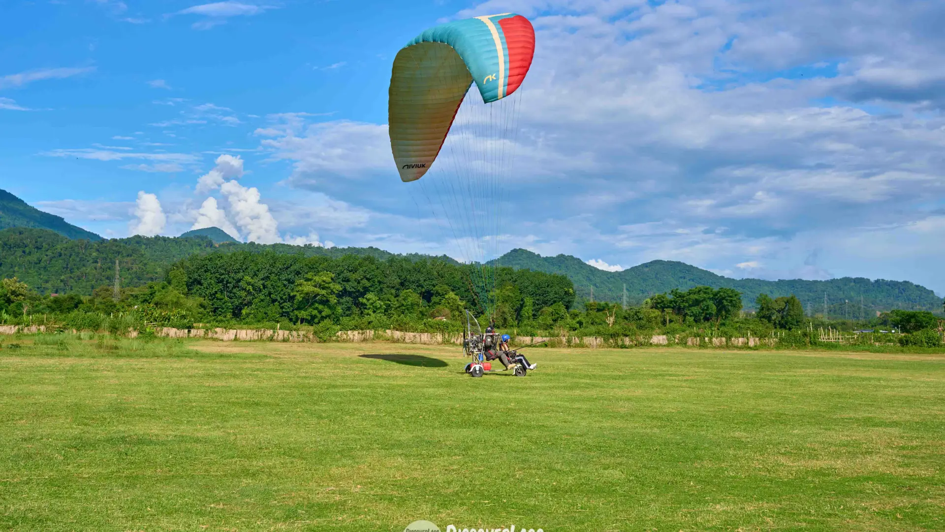 Paramotor Ride in Vang Vieng