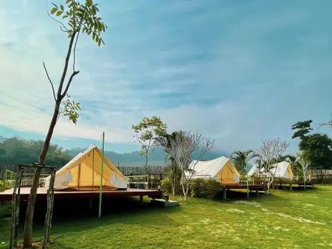 ສວນພູນສຸກ