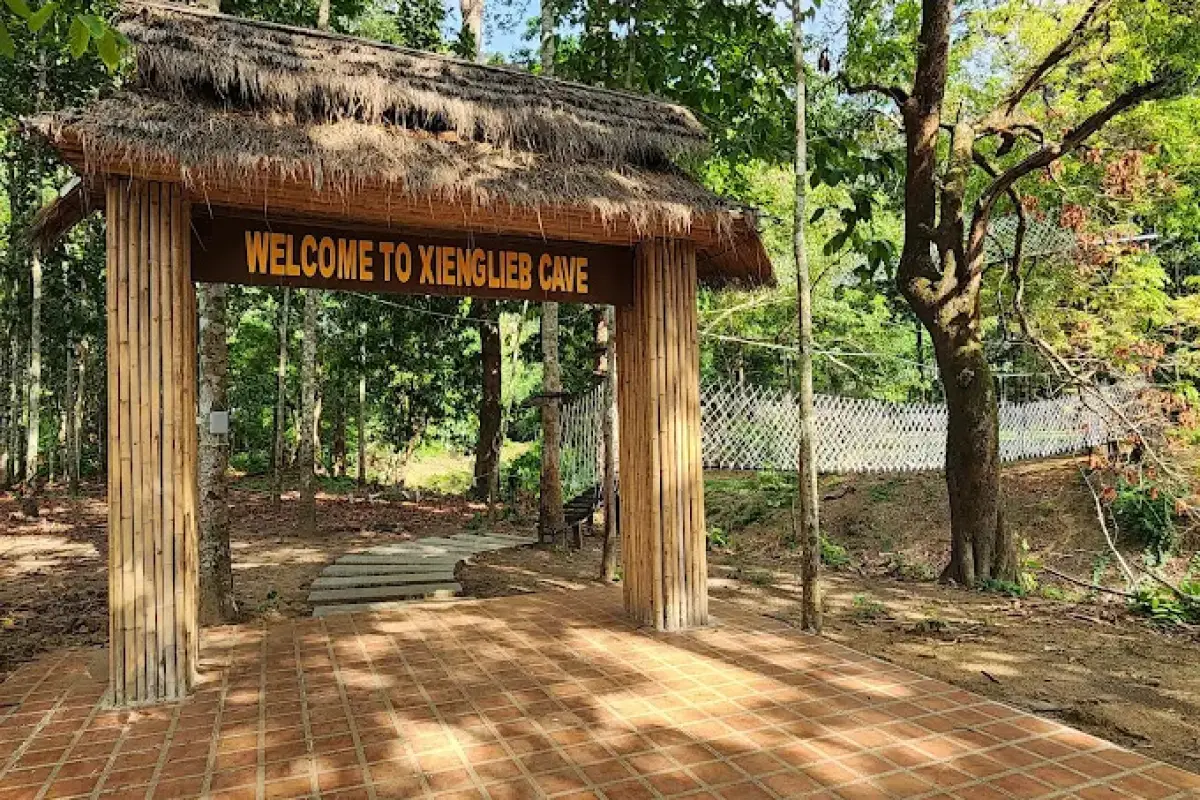 Xieng Liap Cave
