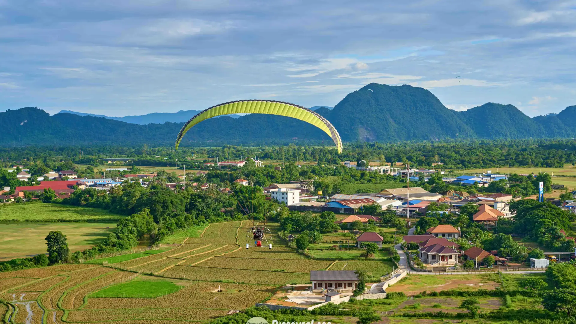 Paramotor Ride in Vang Vieng