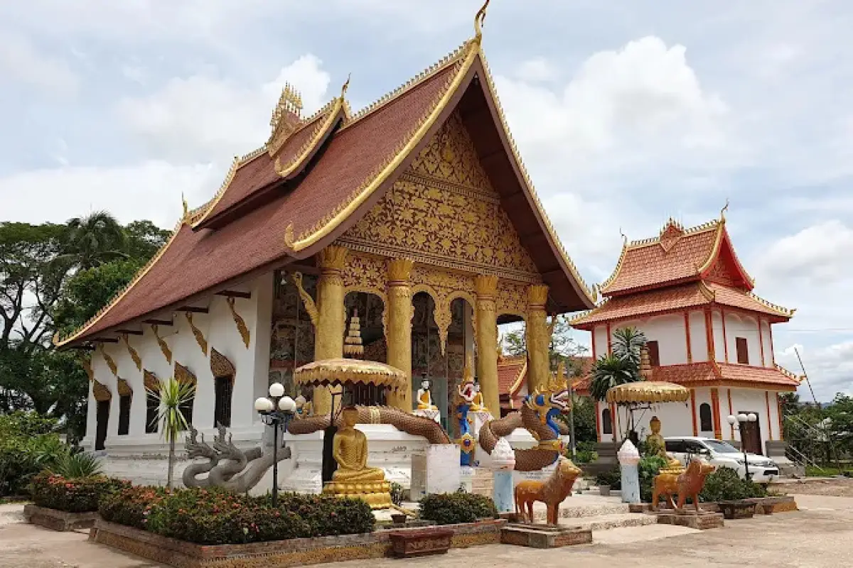 Wat Sisavangvong Temple
