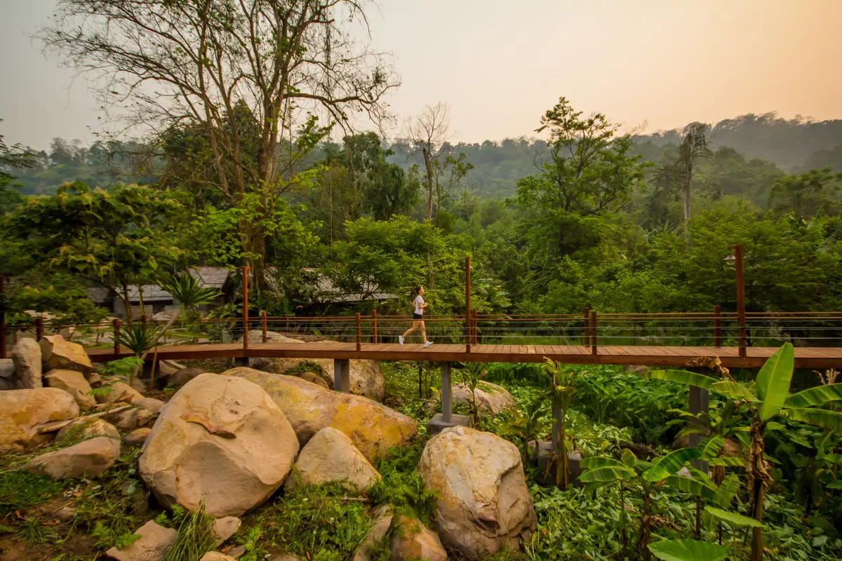 早上跑步在南卡约拉帕 (NAM KAT YOR LAPA)的活动