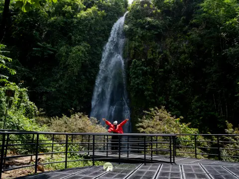 ນ້ຳຕົກຕາດແກ້ງຍຸຍ