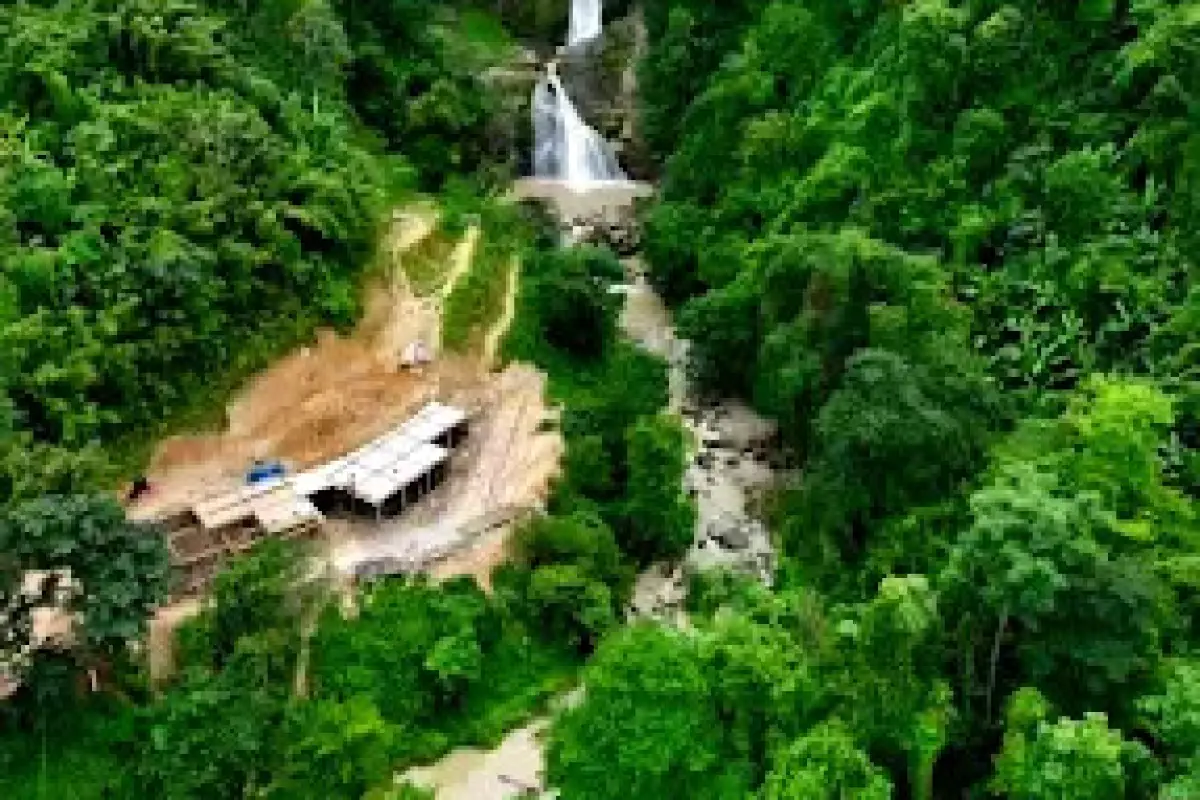 Nam Neua Waterfall