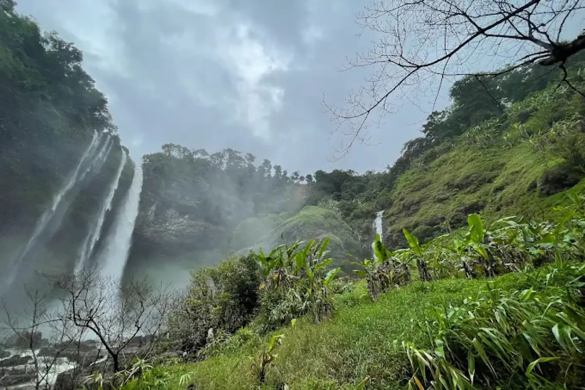 Tad Katamtok Waterfall