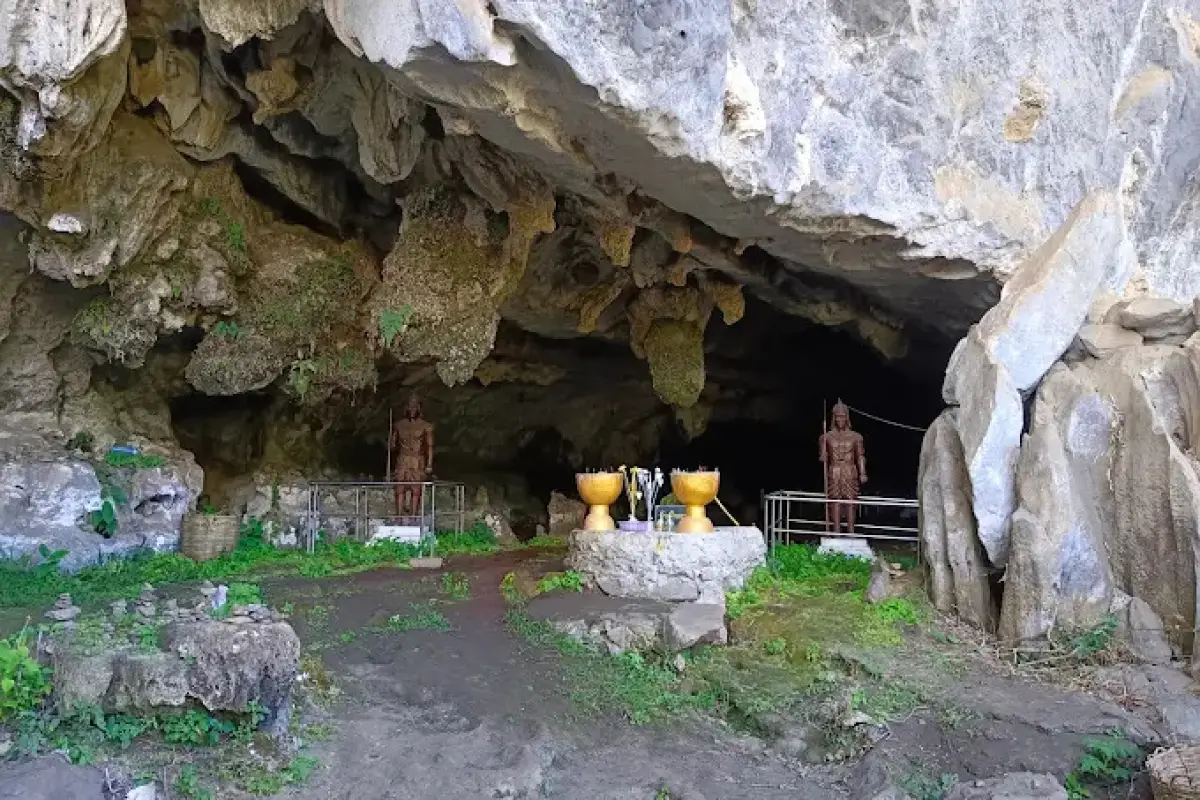 Chao Anouvong Cave