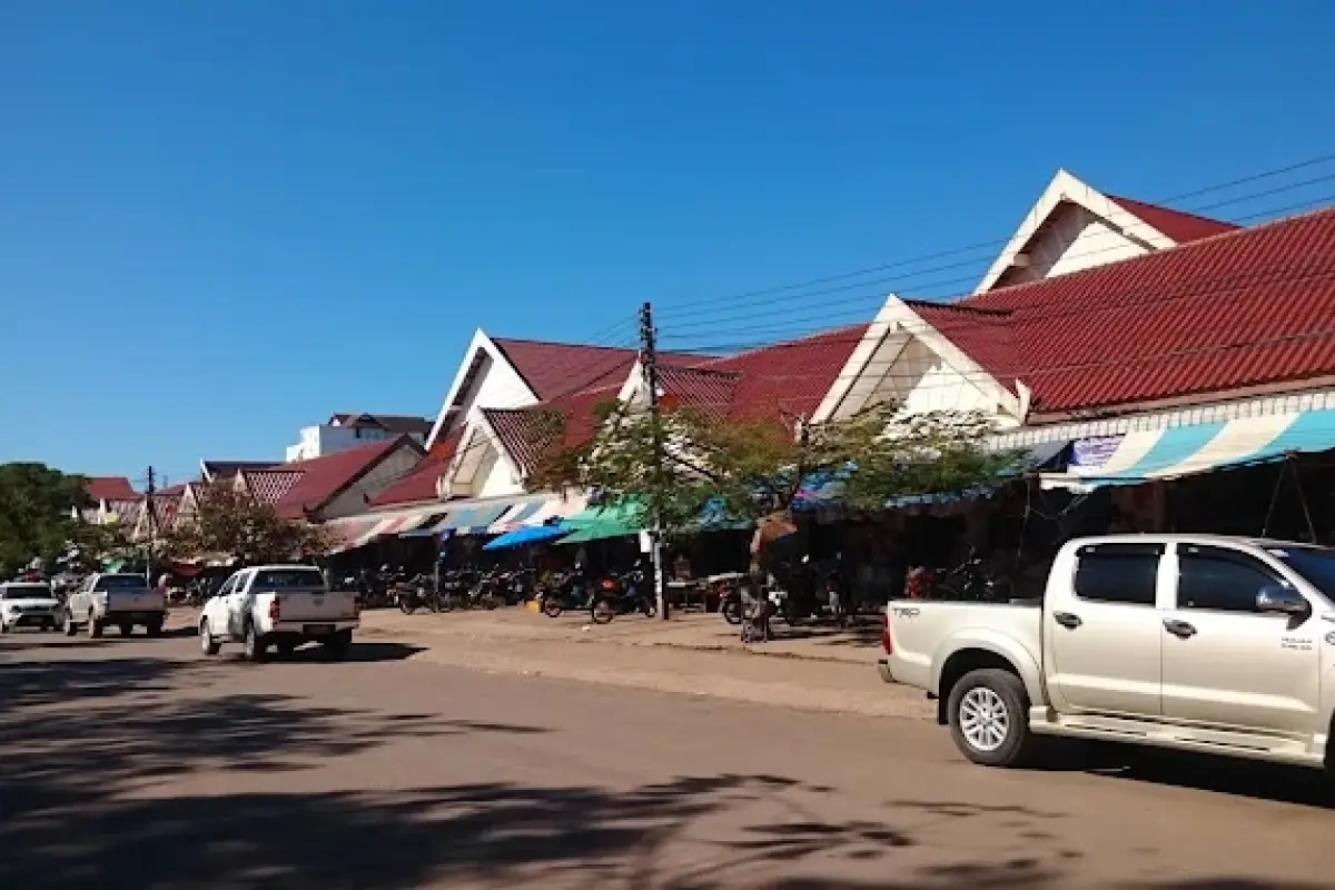 Salavan Market
