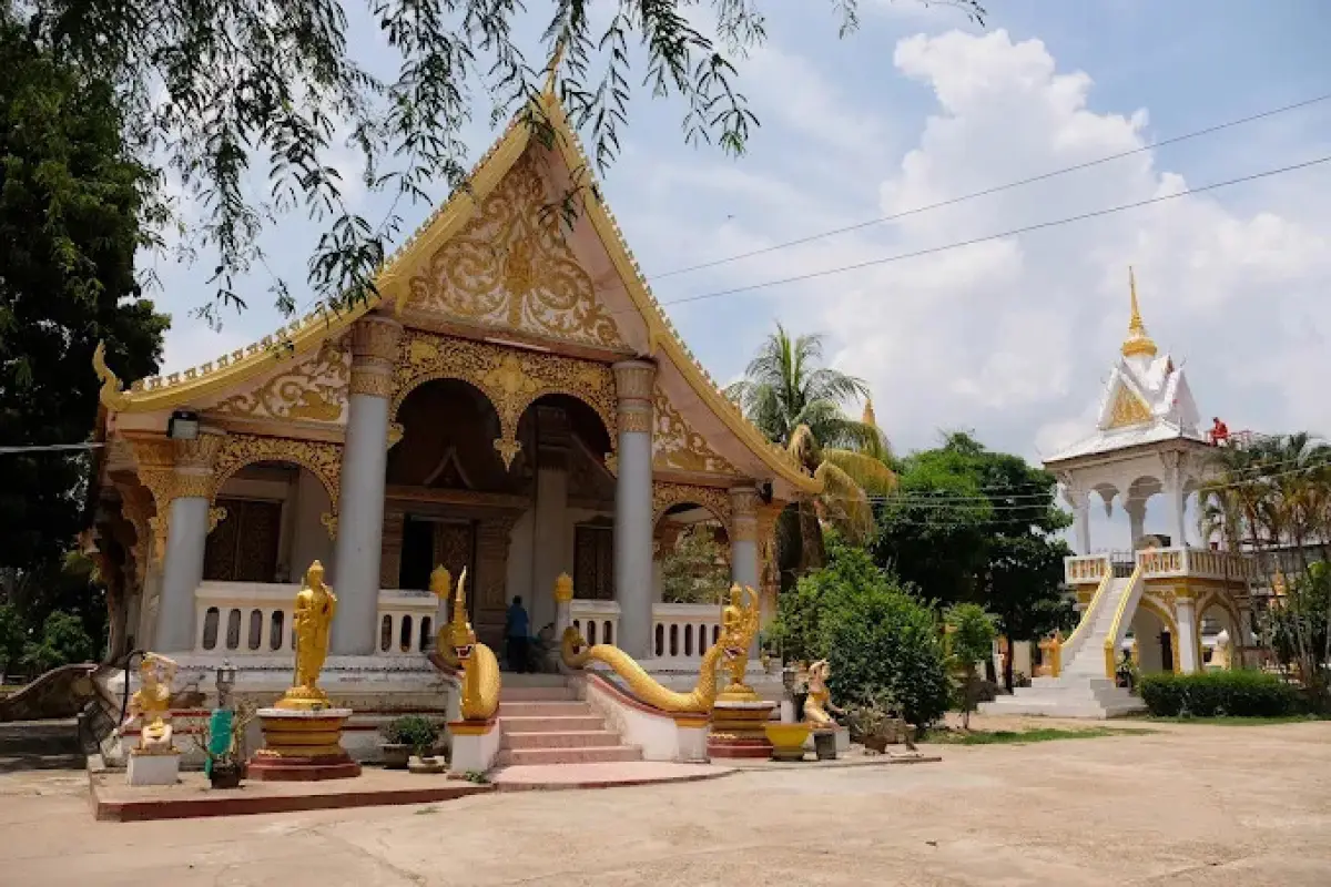 Wat Saynhaphum Temple (Wat Sainyaphum)