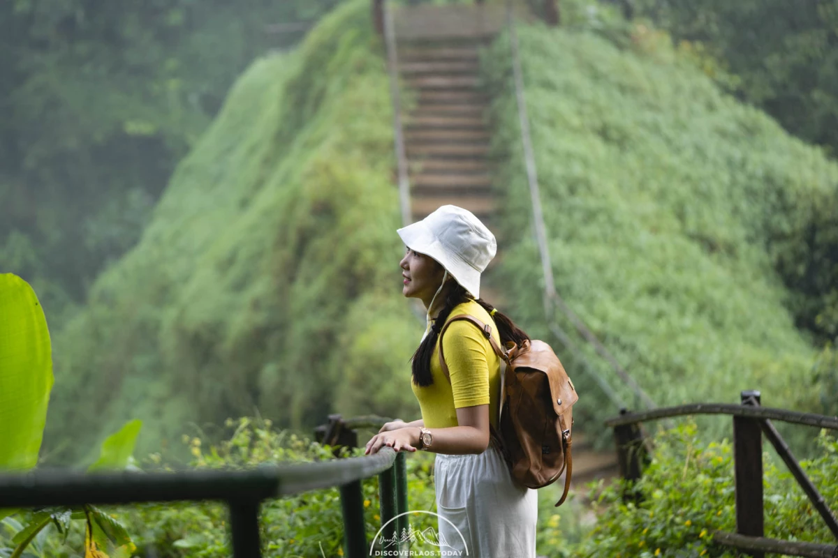 Tad Yuang ( Nguang Waterfall) Tad Yuang ( Nguang Waterfall)