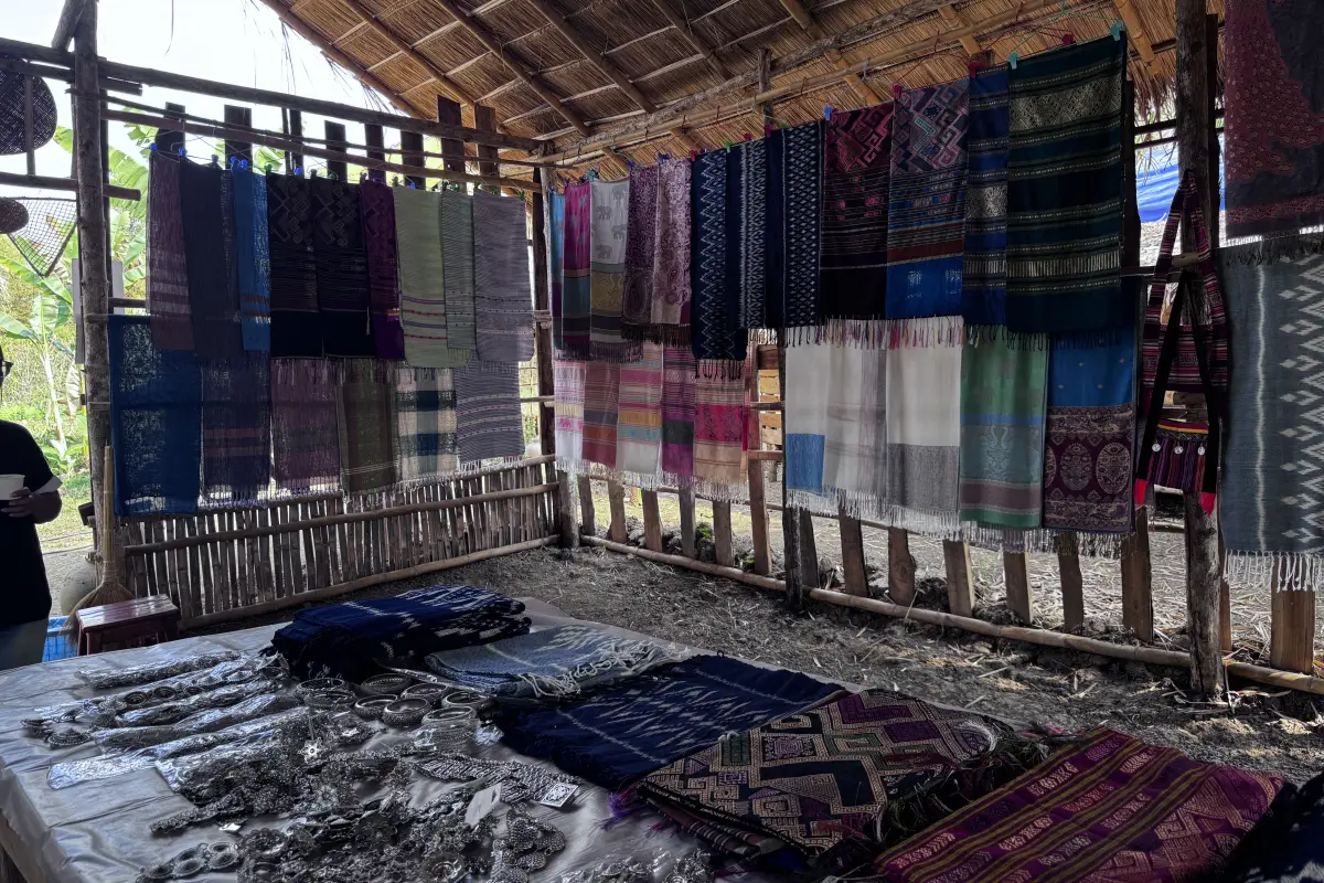 Khmu Exhibition Hall – A Cultural Stop on the Way to Kuang Si Waterfall