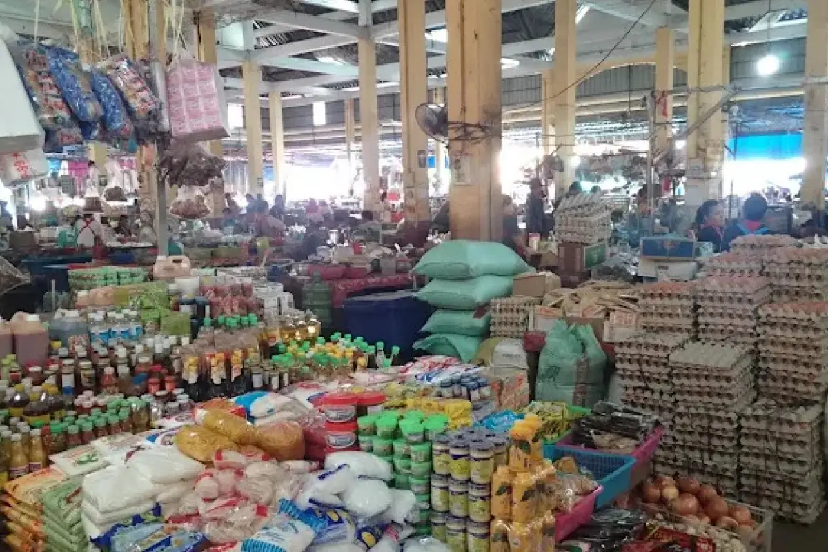 Salavan Market