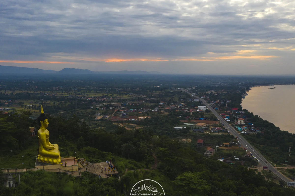 วัดพูสะเหลา (พระพุทธรูปทองคำ) วัดพูสะเหลา (พระพุทธรูปทองคำ)