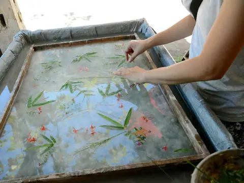 ໝູ່ບ້ານຊ່າງຄ້ອງ (ໝູ່ບ້ານທີ່ເຮັດເຈ້ຍສາ)