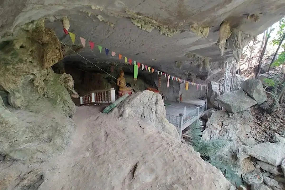 Dragon Cave (Tham Poung)