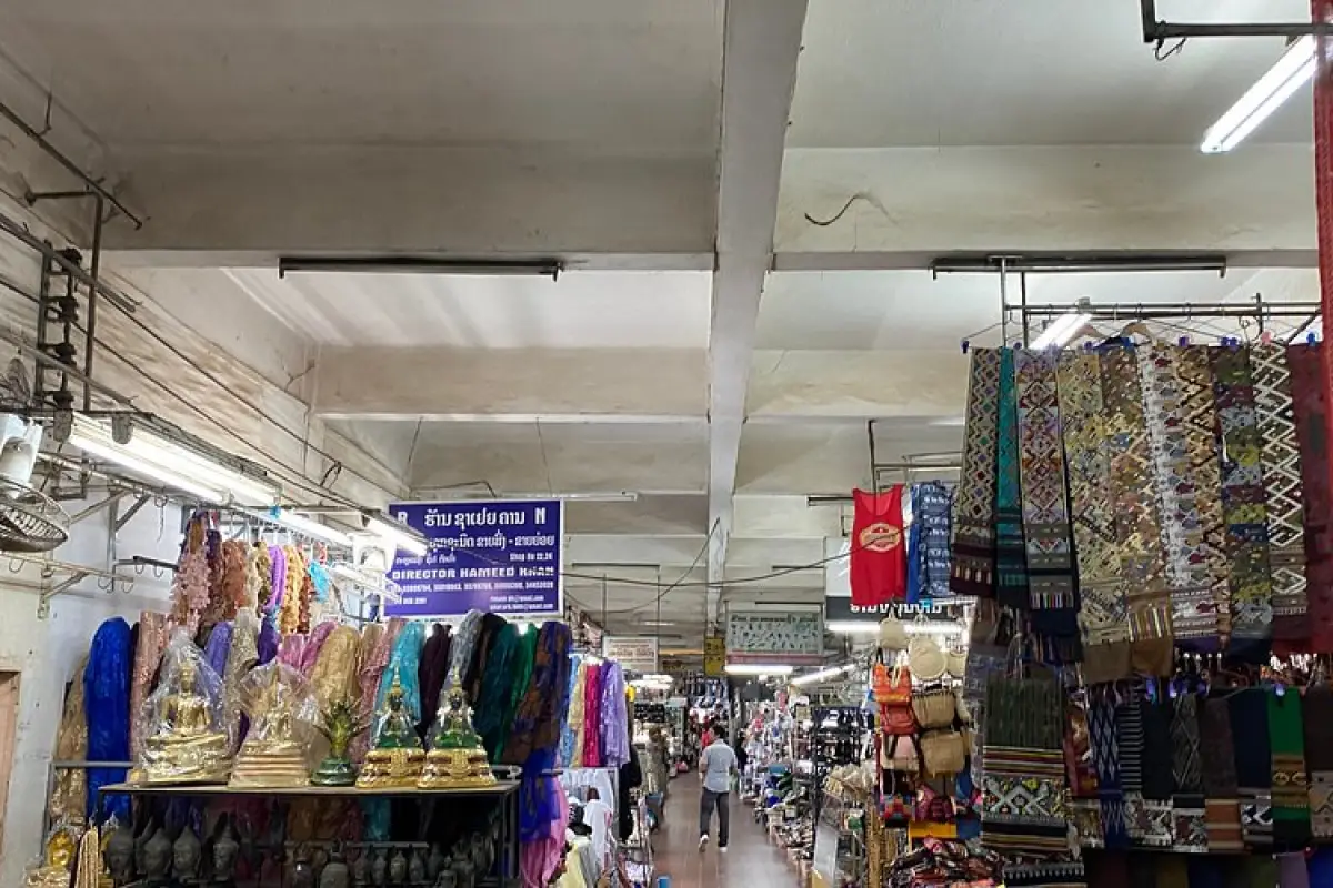 Ta Lat Sao (Morning Market)