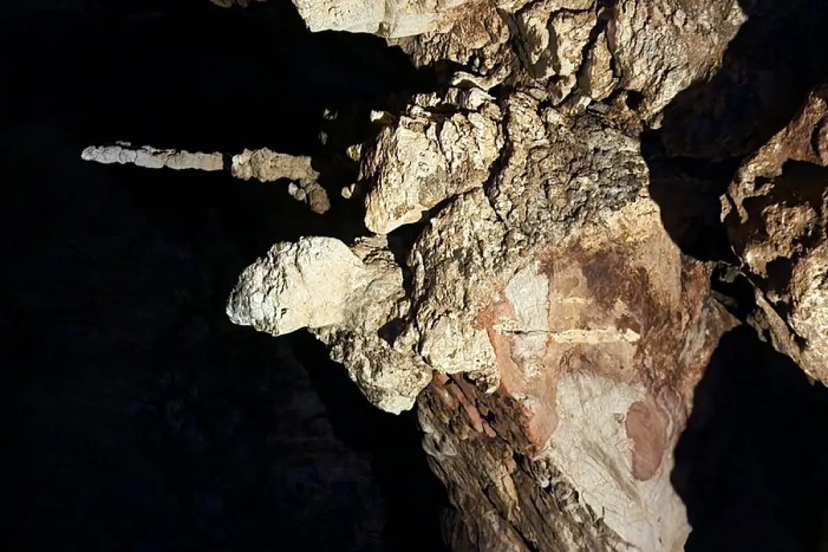 Thamlod Cave