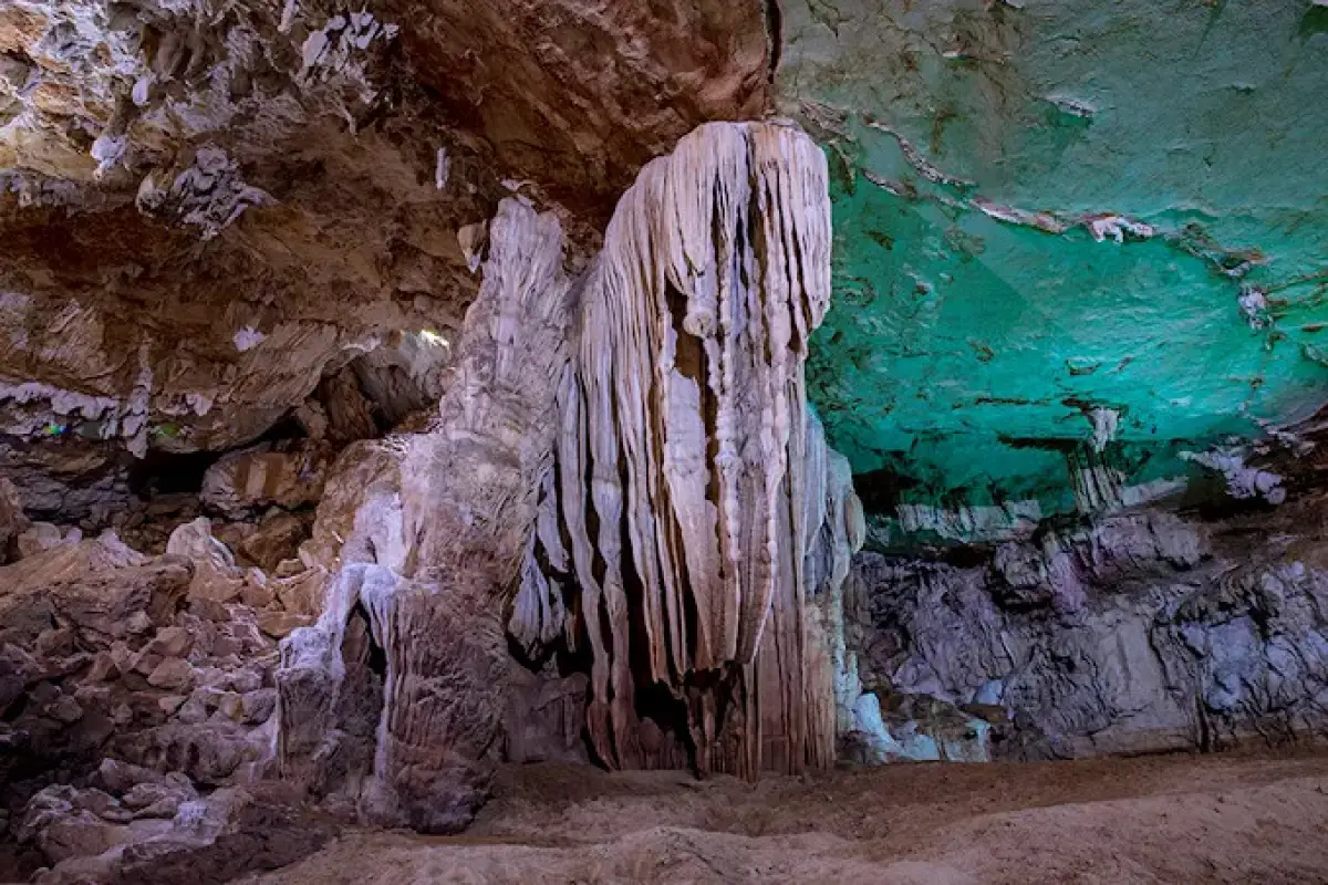 Dragon Cave (Tham Poung)