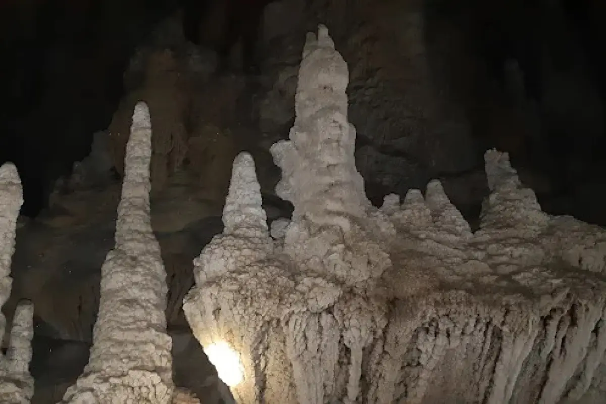Dragon Cave (Tham Poung)