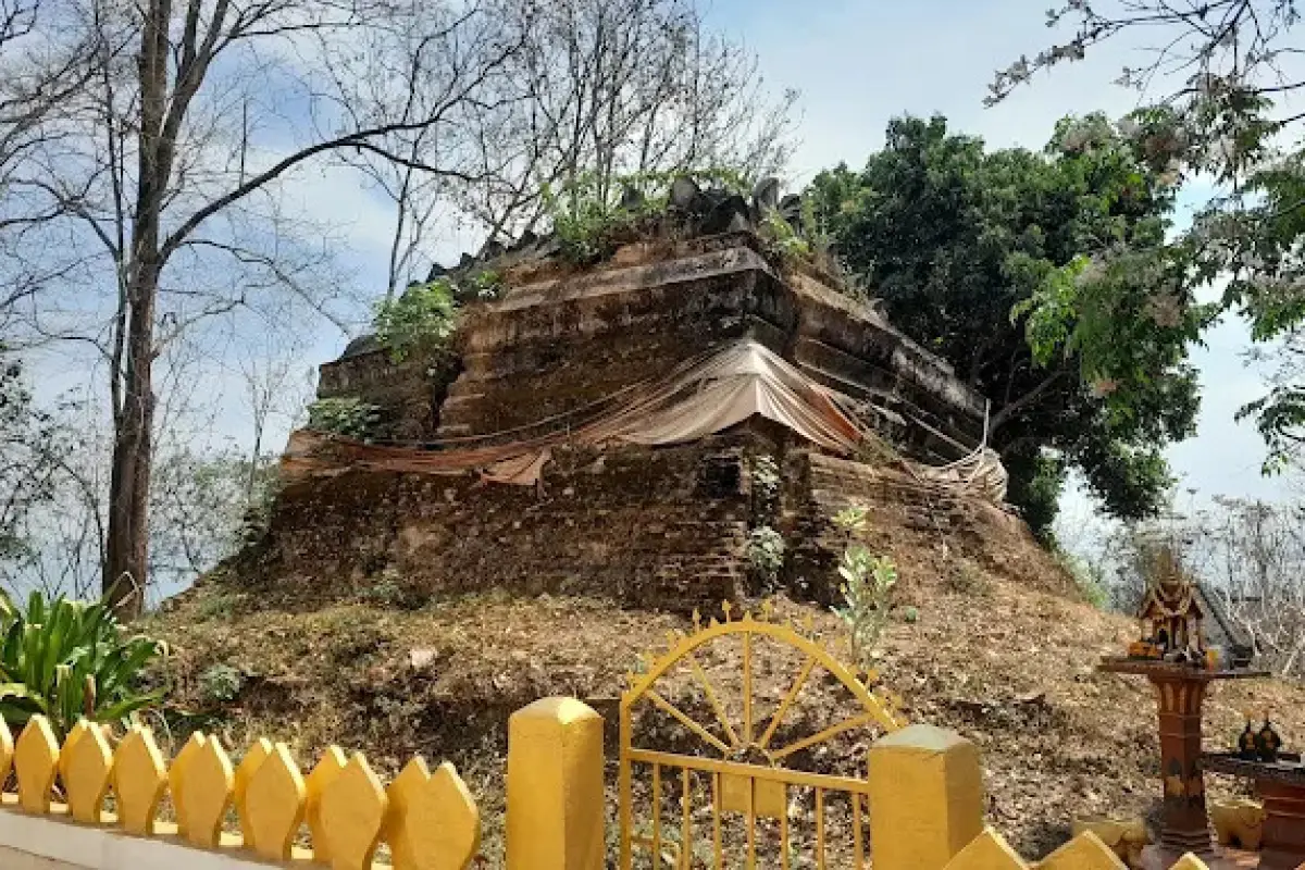 PoumPouk Stupa