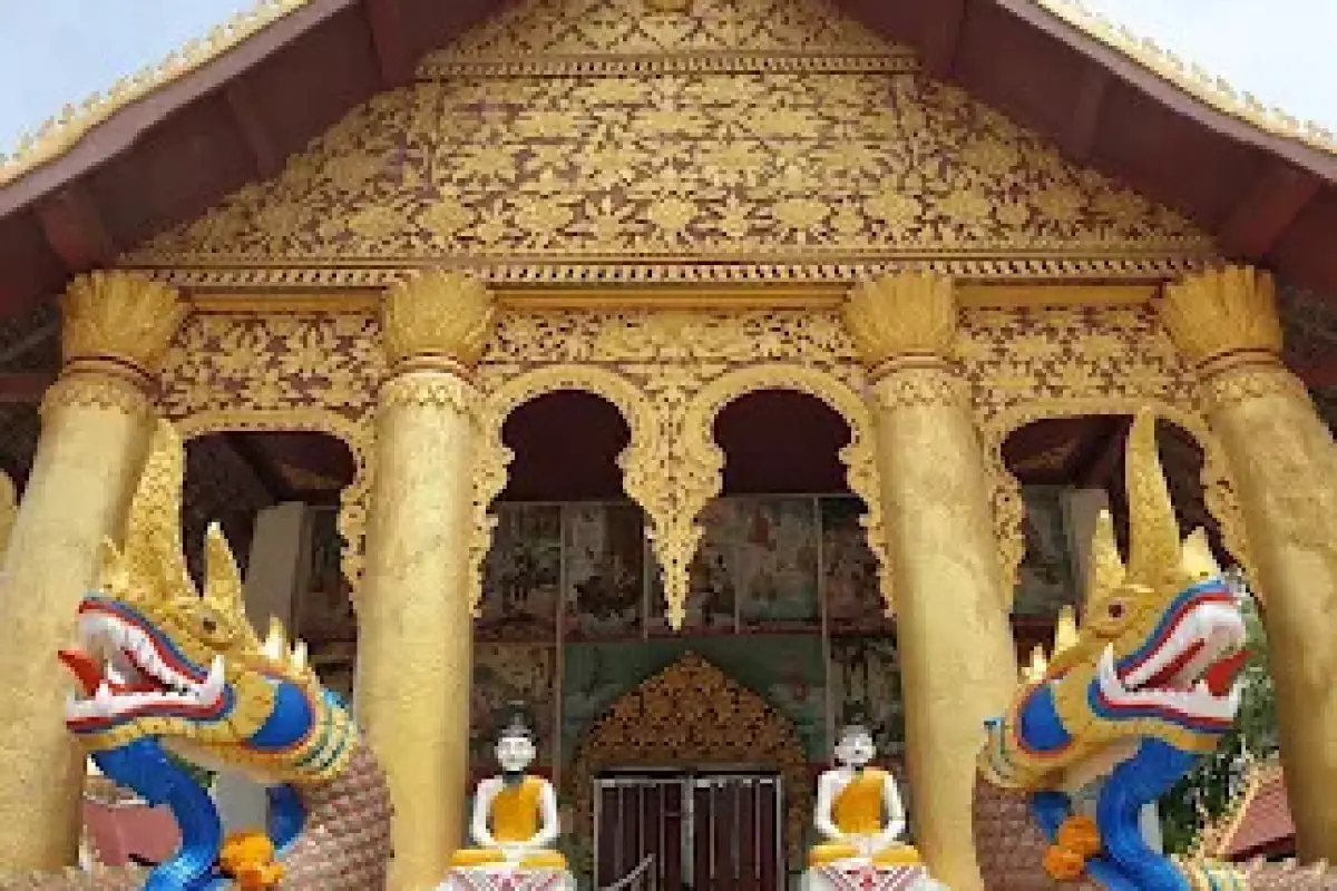 Wat Sisavangvong Temple