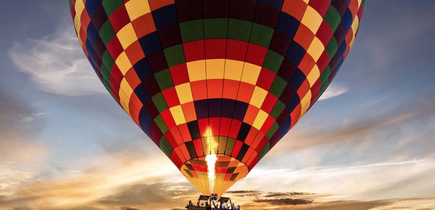 Sunset Tethered Hot Air Balloon Rides in Vang Vieng