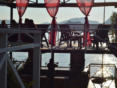 ລ່ອງເຮືອໄປນ້ຳຕົກຕາດກວາງຊີ ພ້ອມກັບຮັບປະທານເຂົ້າທ່ຽງກັບ ເຮືອ Khopfa ລ່ອງເຮືອໄປນ້ຳຕົກຕາດກວາງຊີ ພ້ອມກັບຮັບປະທານເຂົ້າທ່ຽງກັບ ເຮືອ Khopfa