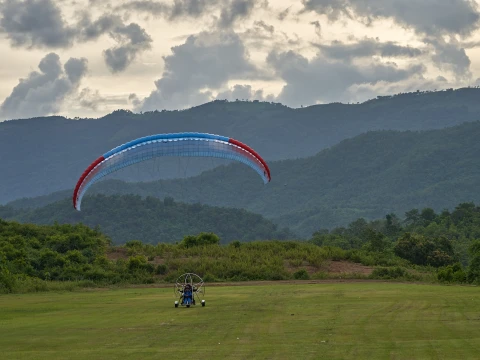 Paramotor Afternoon Experience Over Luang Prabang Paramotor Afternoon Experience Over Luang Prabang