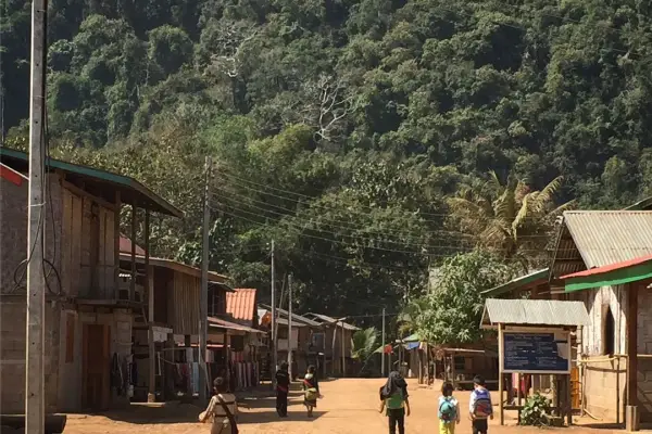 Discover Nong Khiaw: 3 Days, 2 Nights of Kayaking and Adventure