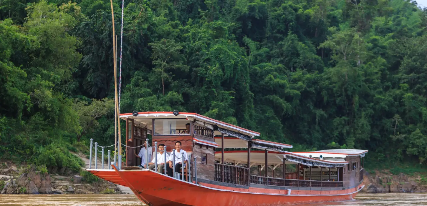 2-Day Mekong River Cruise from Luang Prabang to Houay Xay