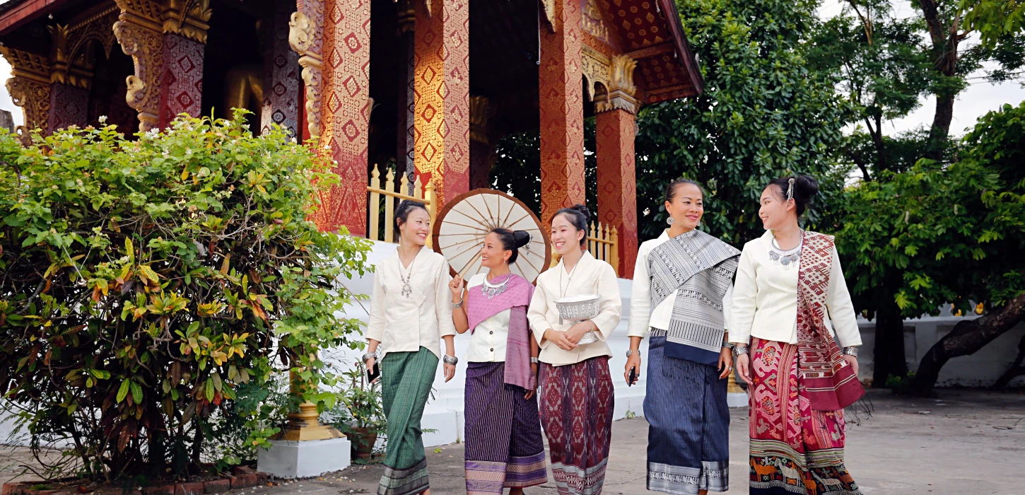 绍星（Sao Sinh） - 半日传统老挝服装租赁