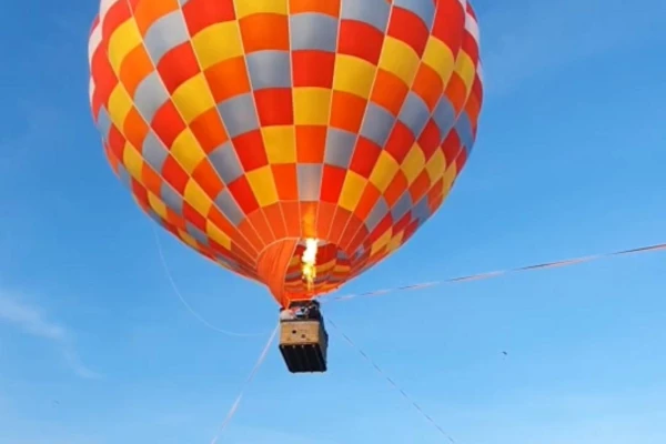 Sunrise Tethered Hot Air Balloon Rides in Vang Vieng