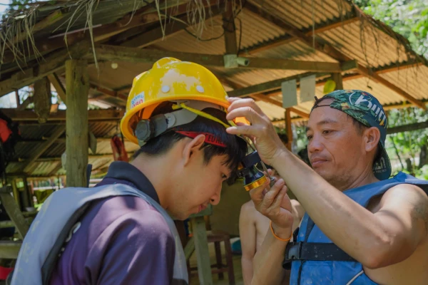 พายเรือคายัค > ถ้ำนางฟ้า > ล่องห่วงยางในถ้ำนอน > อาหารกลางวัน > พายเรือคายัค > บลูลากูน 1 เต็มวัน พายเรือคายัค > ถ้ำนางฟ้า > ล่องห่วงยางในถ้ำนอน > อาหารกลางวัน > พายเรือคายัค > บลูลากูน 1 เต็มวัน