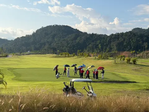Lao Asia Golf Club in Vang Vieng