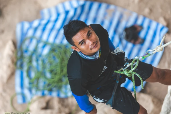 1 ມື້ກັບການຮຽນປີນຜາ