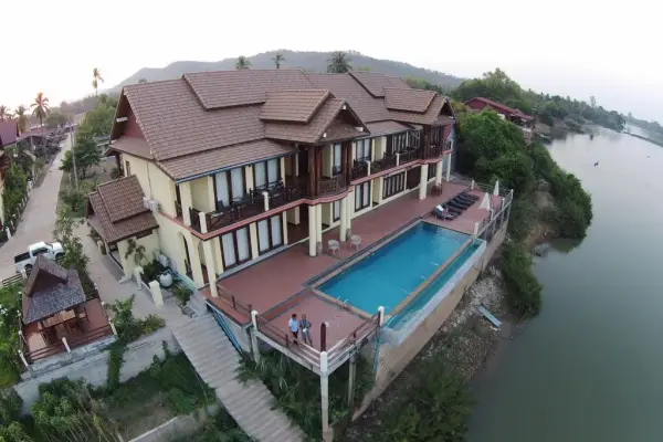 Pon Arena Hotel