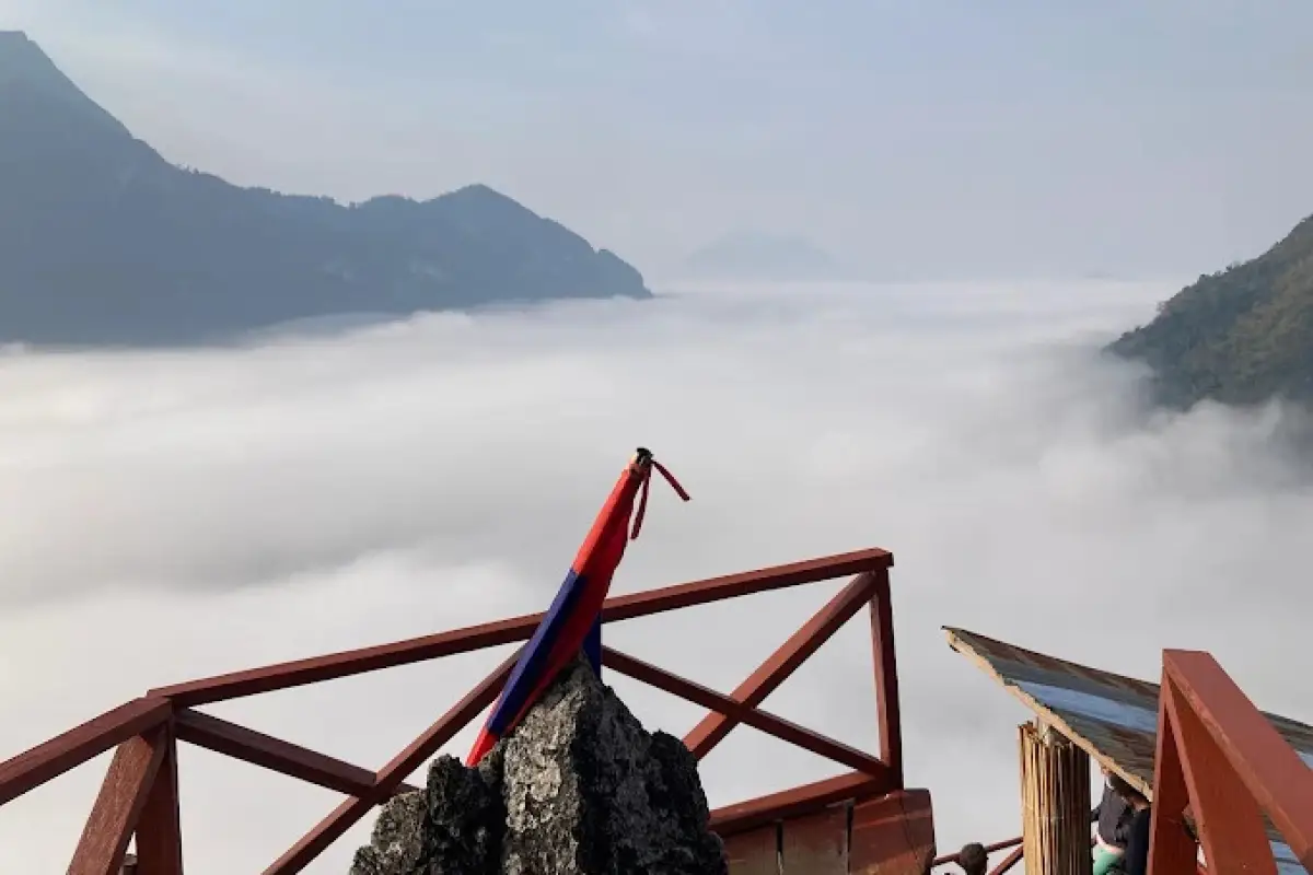 Sleeping Lady Peak View-Point